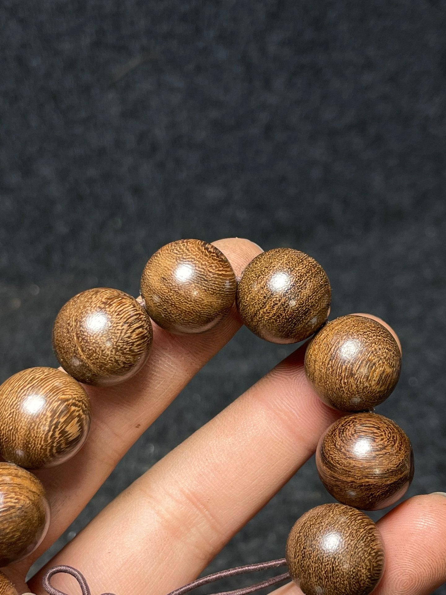 A0301 Chinese Chenxiang Wood Beads Bracelet w Box