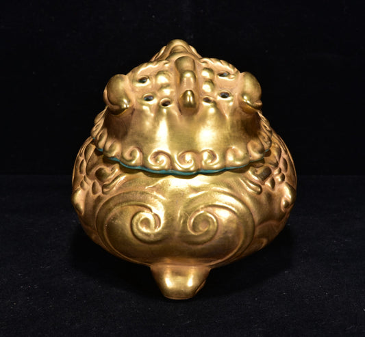 A0302 Chinese Gilt Gold Fortune Pixiu Shape Porcelain Incense Burner