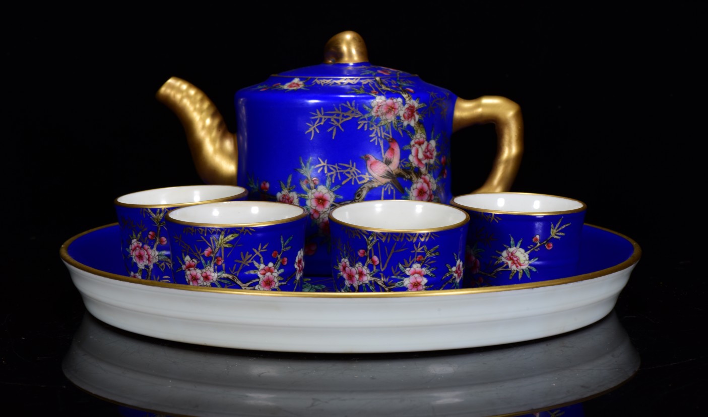 A0309 A Set Gilt Gold Blue Glaze Famille Rose Flower Bird Design Porcelain Teapot & Cups,Plate