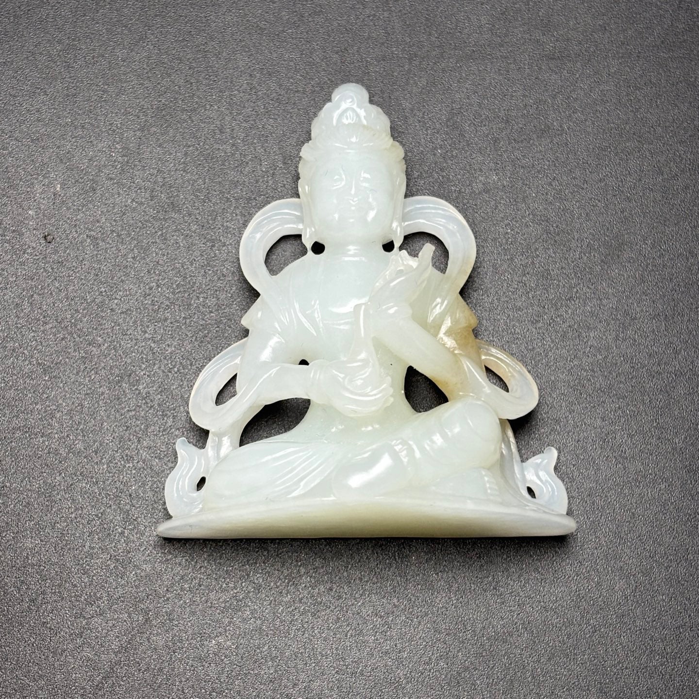 A0314 Chinese Natural Hetian Jade Carved Kwan-yin Statue