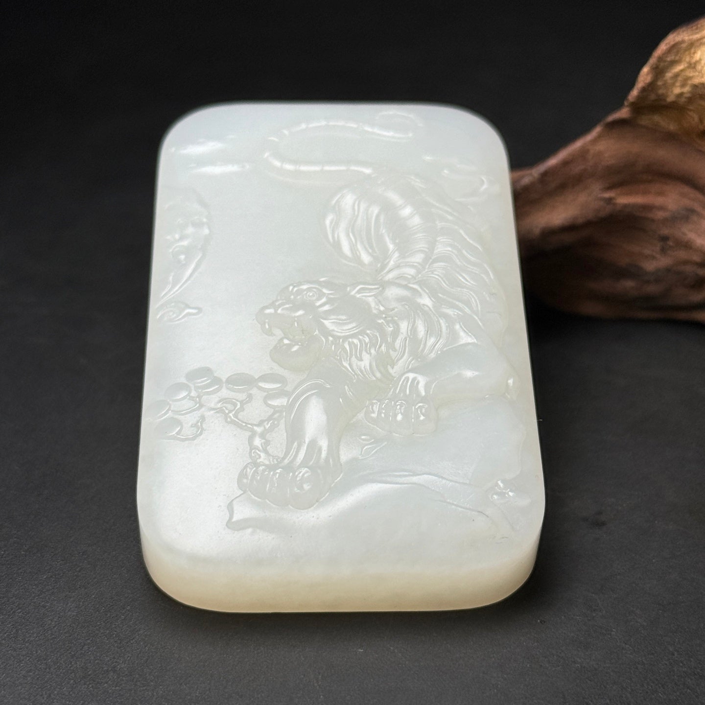 A0330 Superb Chinese Natural Hetian Jade Tiger Pendant