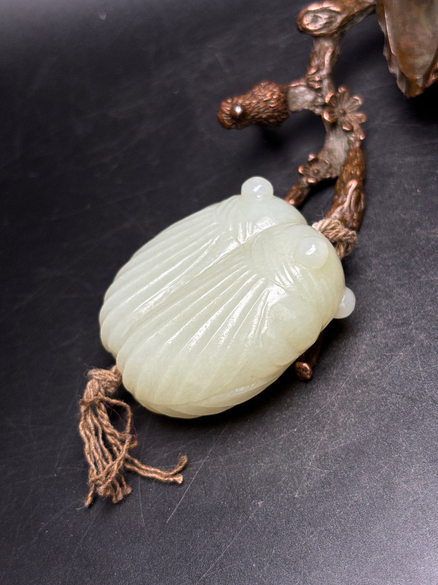 A0337 Old Chinese Hetian Jade Carved Cicada Pendant