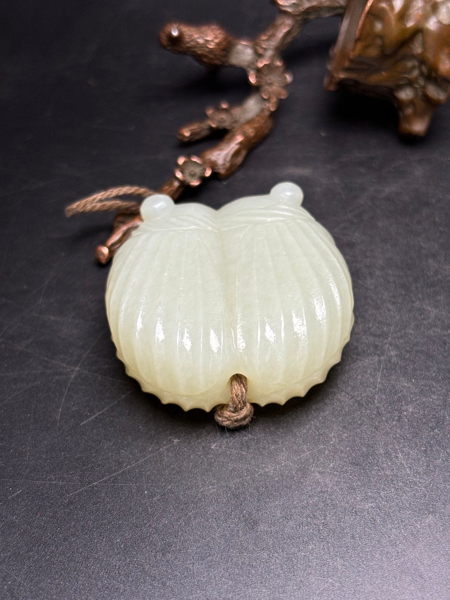 A0337 Old Chinese Hetian Jade Carved Cicada Pendant