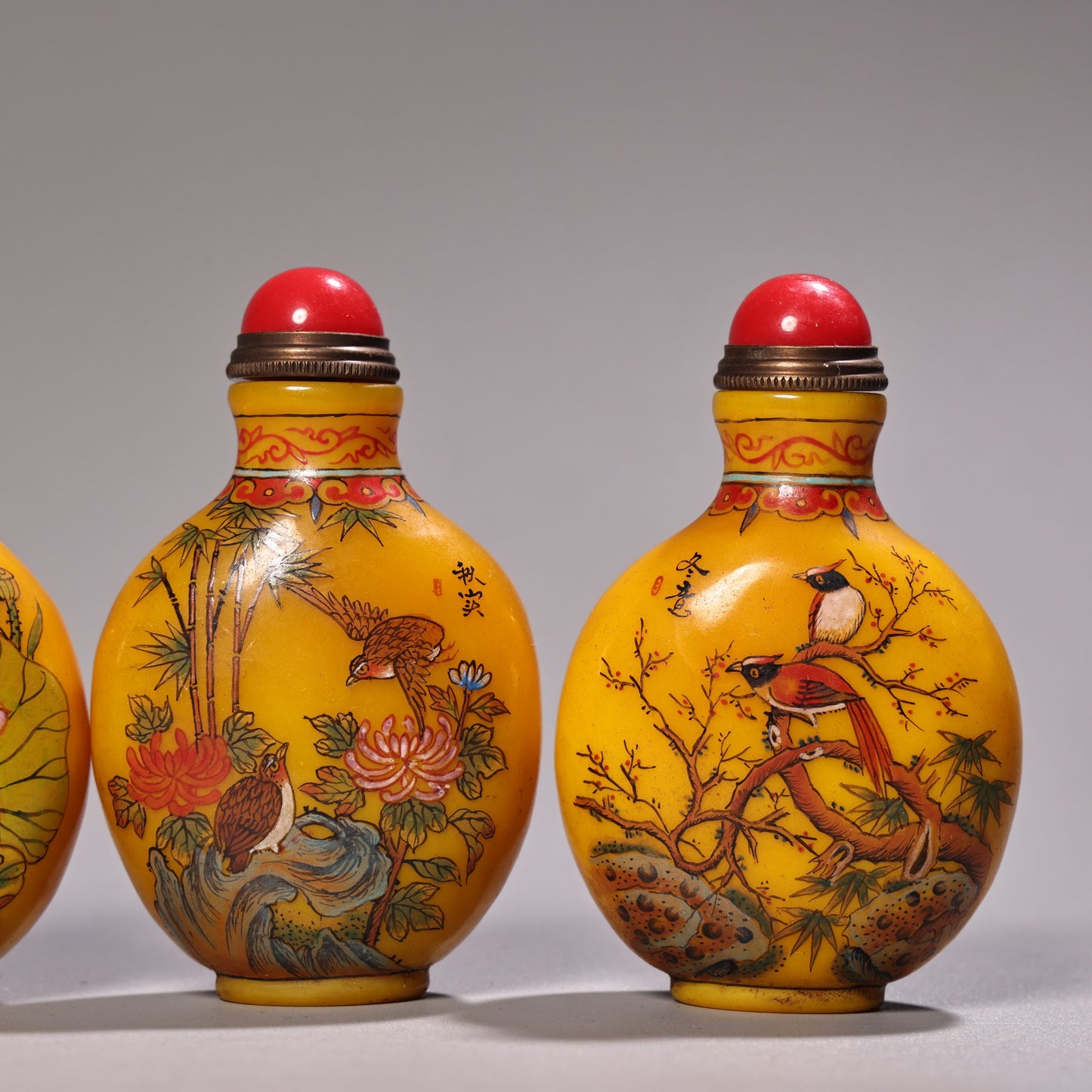 A0348 A Set Four Old Chinese Yellow Peking Glass Flower Bird Design Snuff Bottle