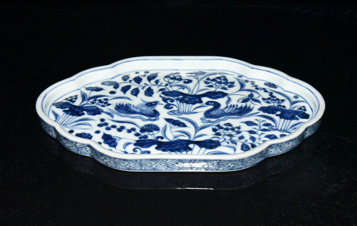 A0357 Chinese Blue And White Porcelain Lotus Flower & Mandarin Duck Design Plate