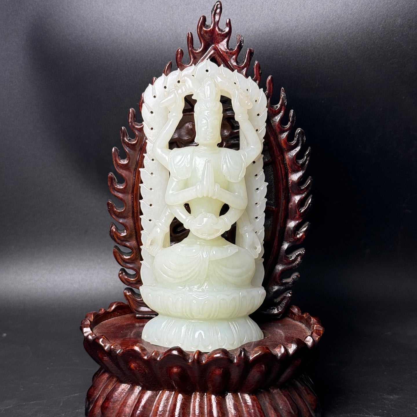 A0365 Superb Chinese Hetian Jade Carved Eight Arms Kwan-yin Statue