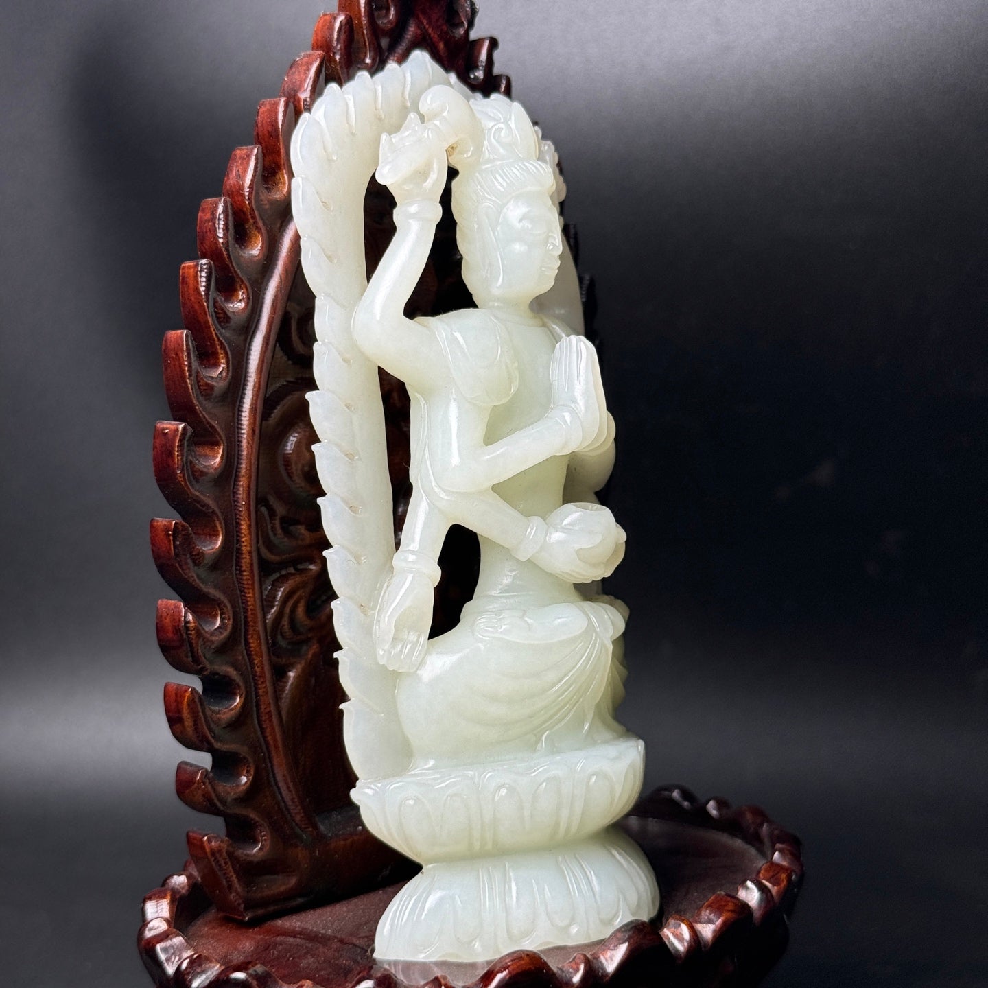 A0365 Superb Chinese Hetian Jade Carved Eight Arms Kwan-yin Statue