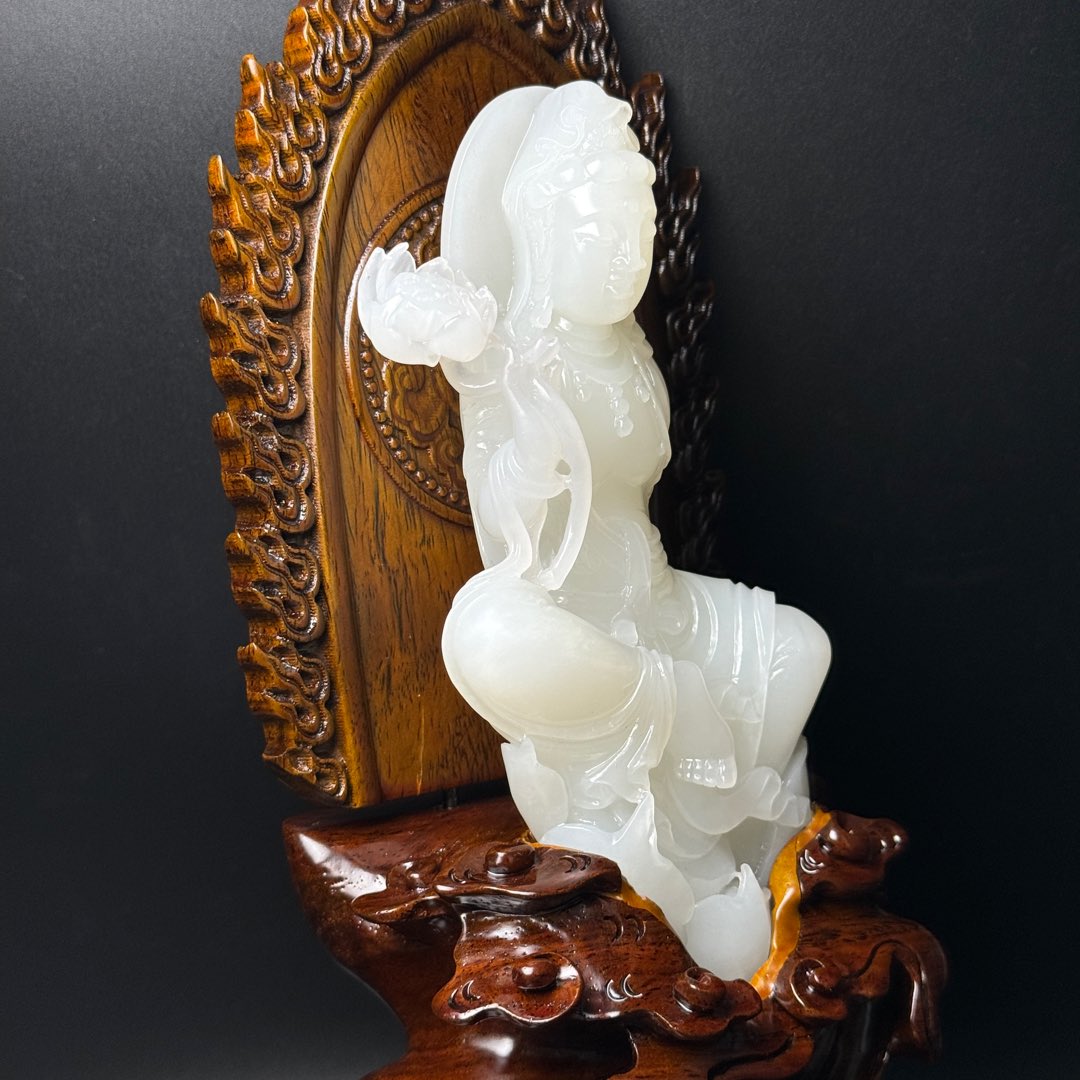 A0366 Superb Chinese Natural White Hetian Jade Lotus Flower Kwan-yin Statue