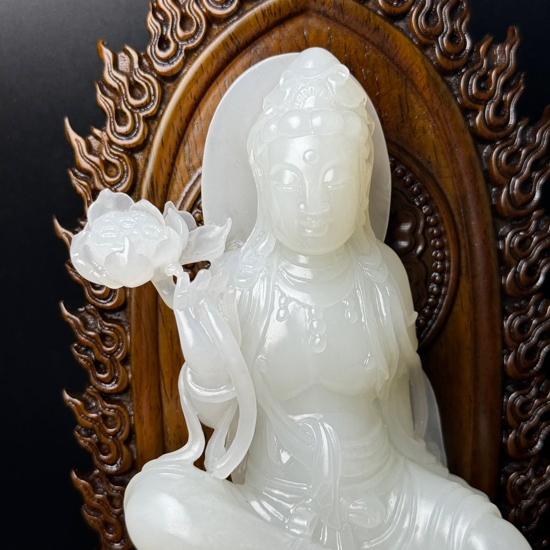 A0366 Superb Chinese Natural White Hetian Jade Lotus Flower Kwan-yin Statue