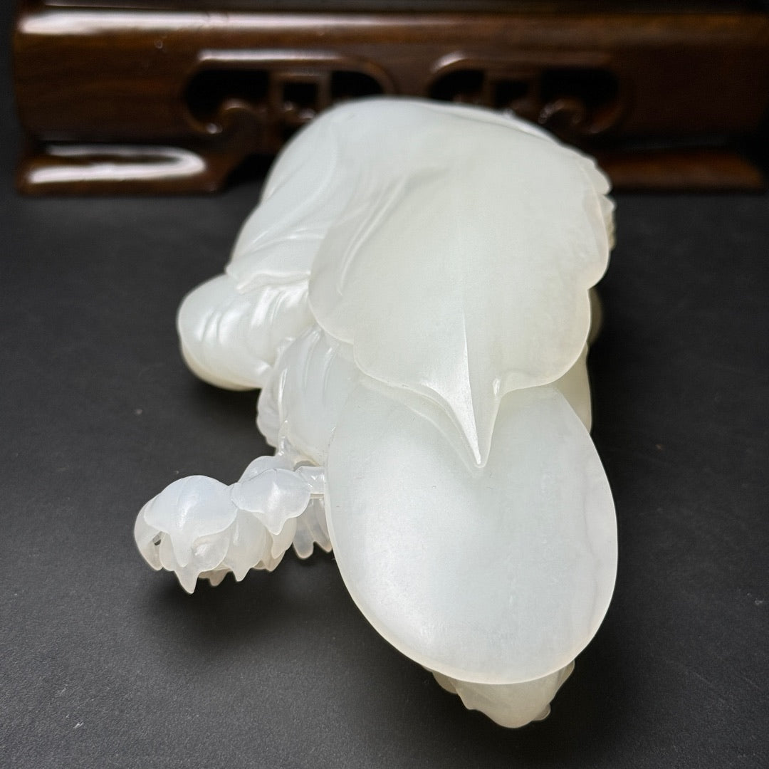 A0366 Superb Chinese Natural White Hetian Jade Lotus Flower Kwan-yin Statue