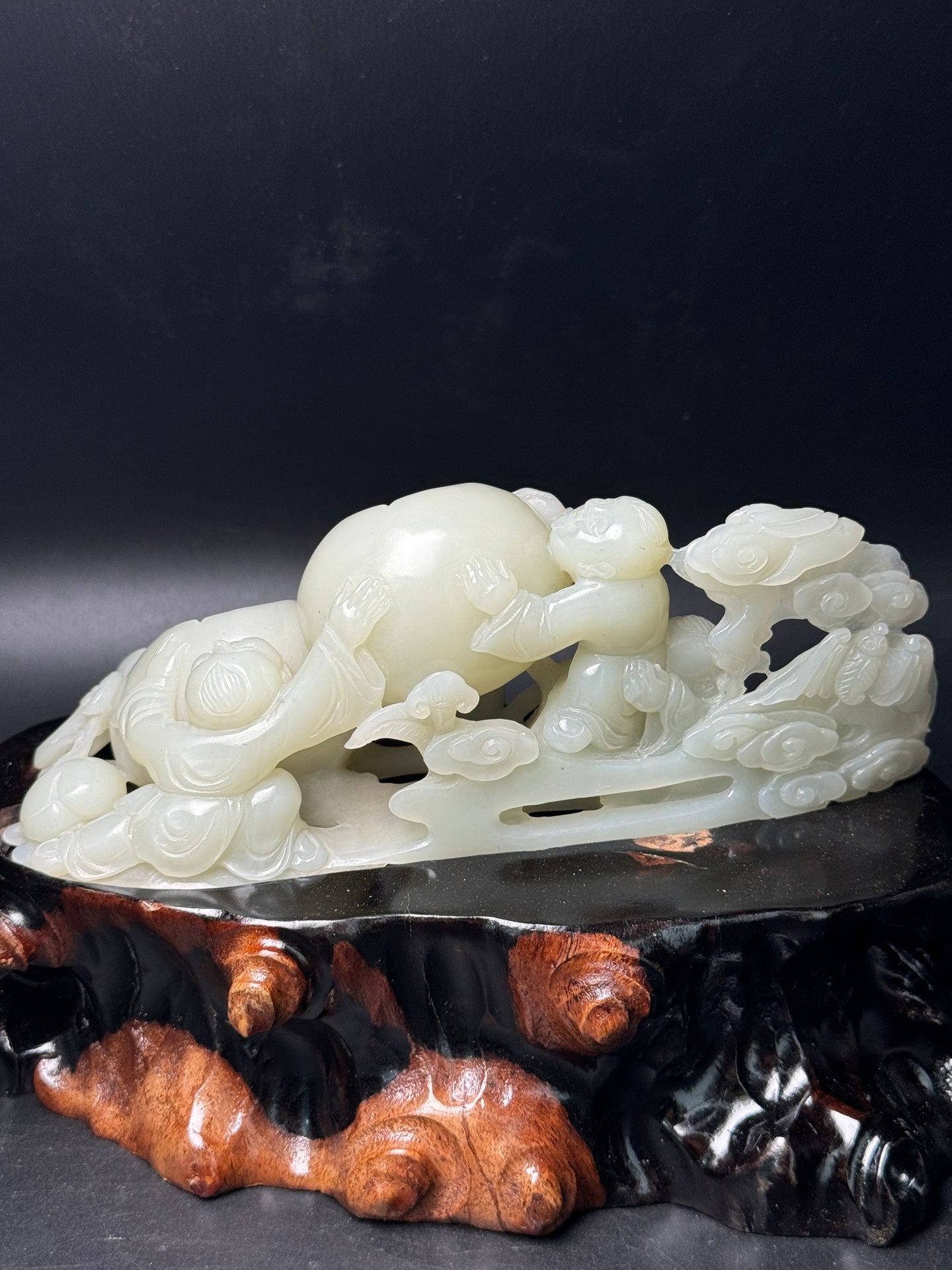 A0368 Chinese Natural Hetian Jade Carved Kid & Peach Brush Washer