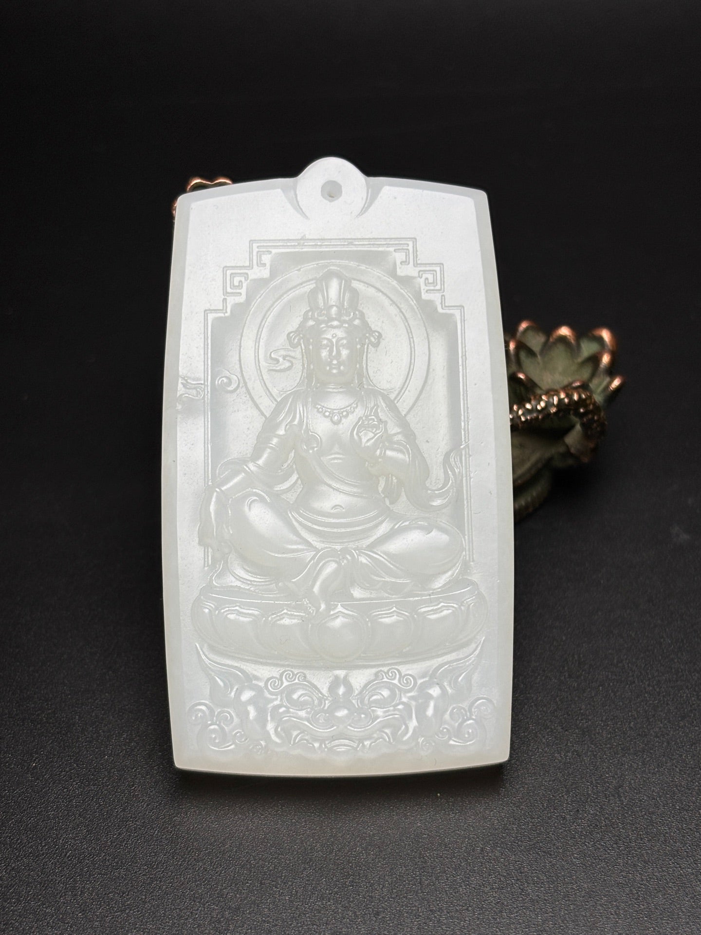 A0370 Chinese Natural White Hetian Jade Carved Kwan-yin Pendant