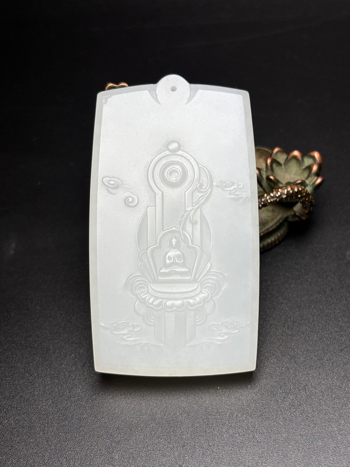 A0370 Chinese Natural White Hetian Jade Carved Kwan-yin Pendant