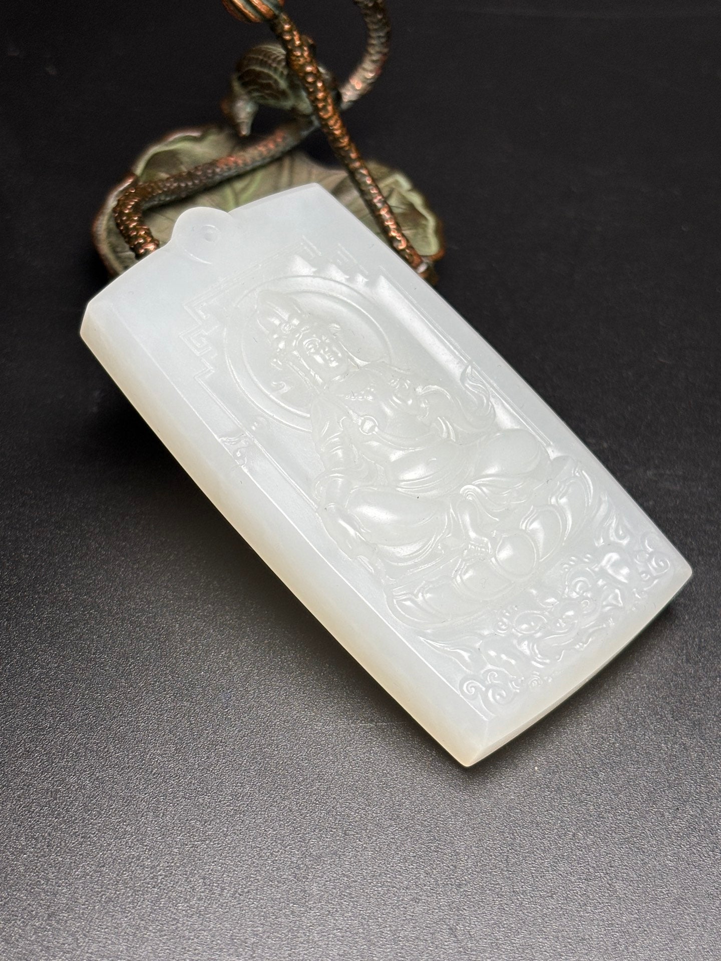 A0370 Chinese Natural White Hetian Jade Carved Kwan-yin Pendant