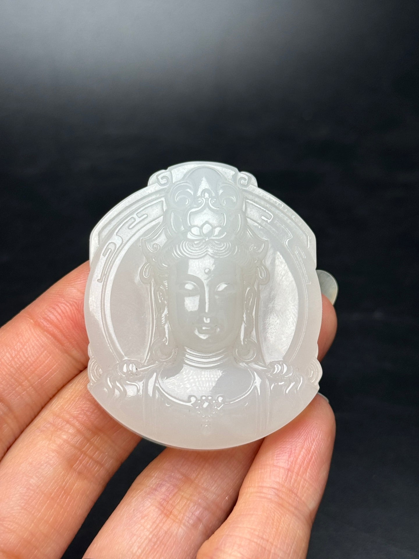 A0376 Chinese Natural Hetian Jade Carved Kwan-yin Pendant