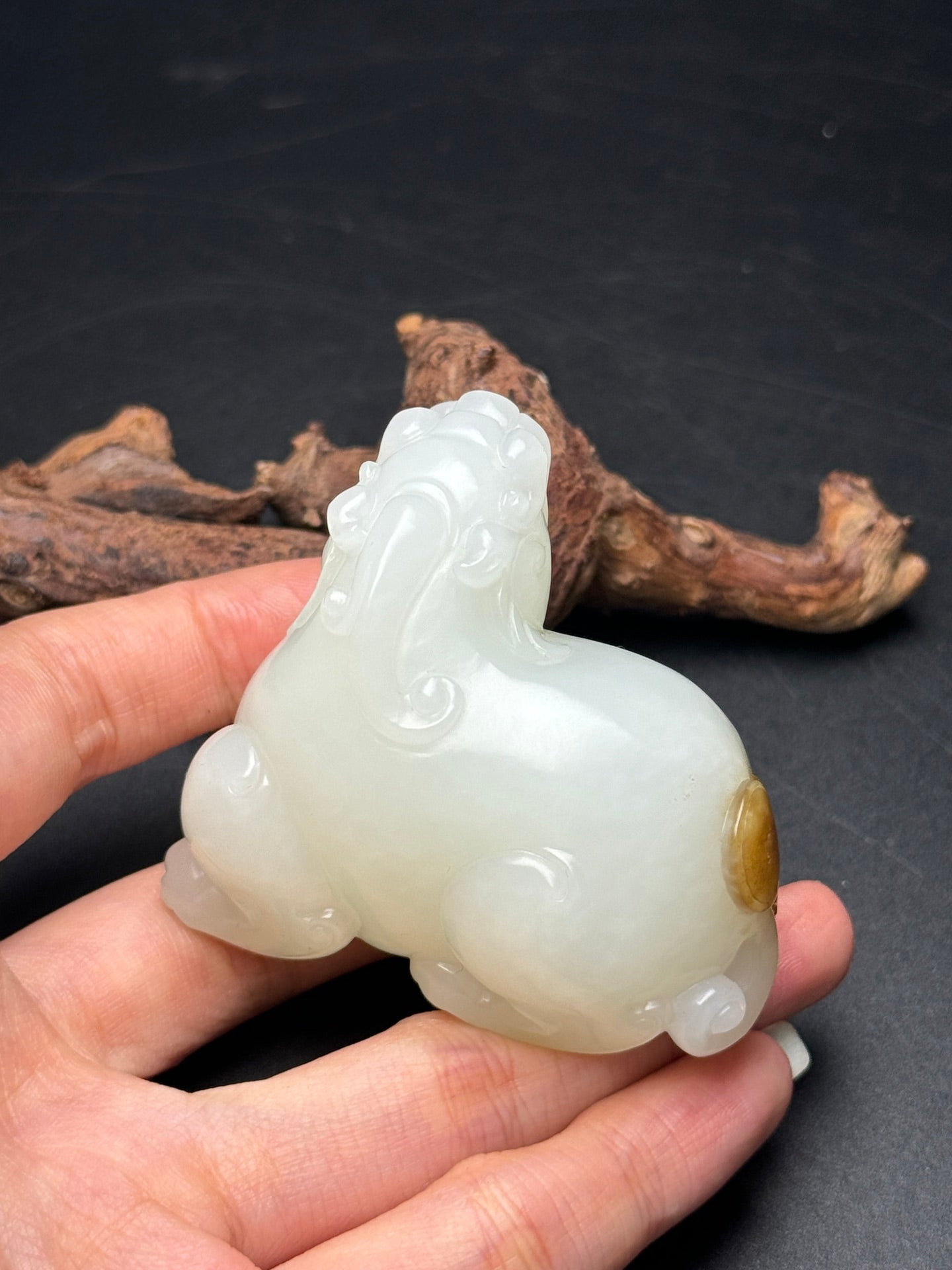 A0388 Chinese Natural Hetian Jade Carved Fortune Pixiu Statue