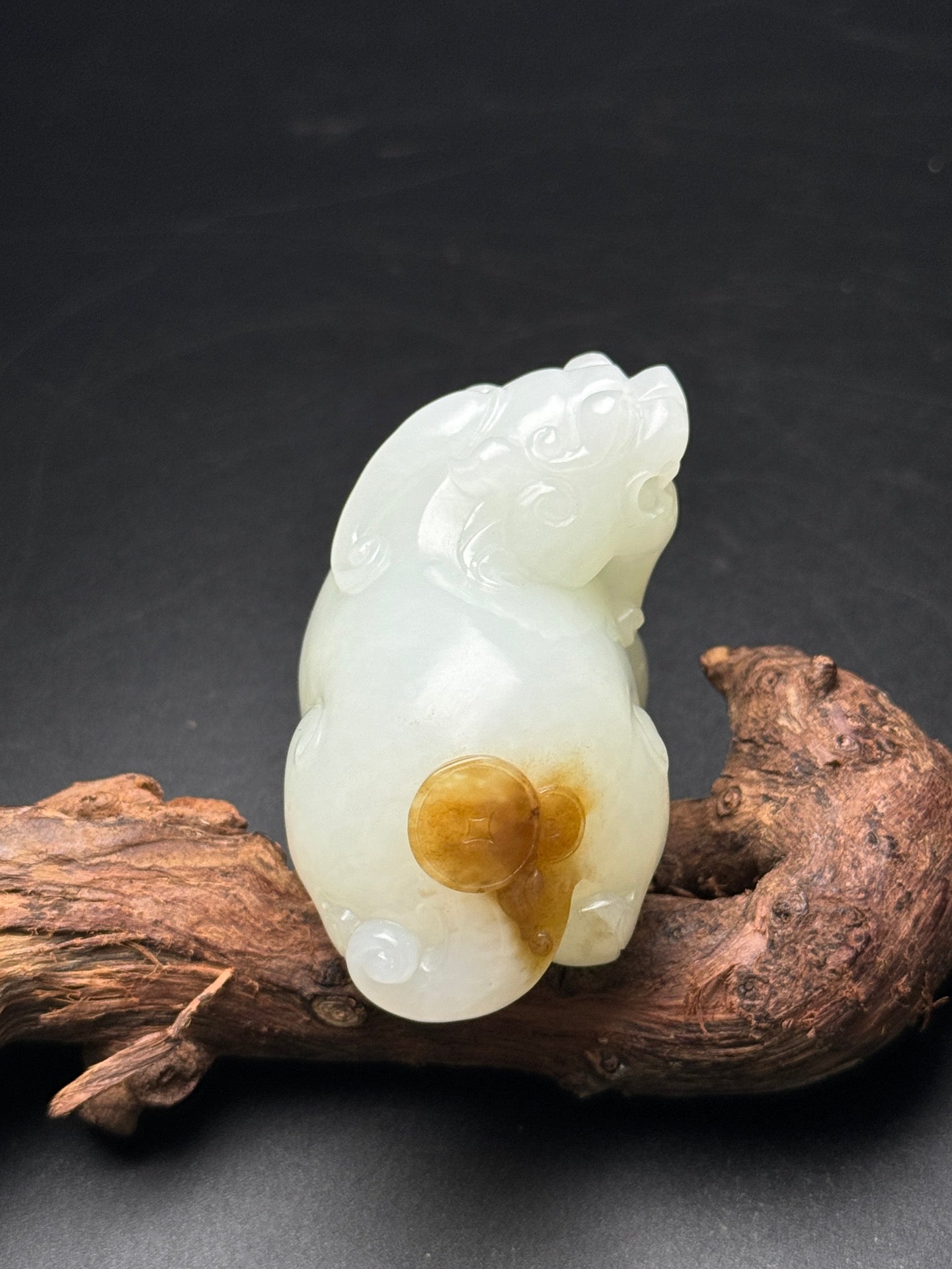 A0388 Chinese Natural Hetian Jade Carved Fortune Pixiu Statue