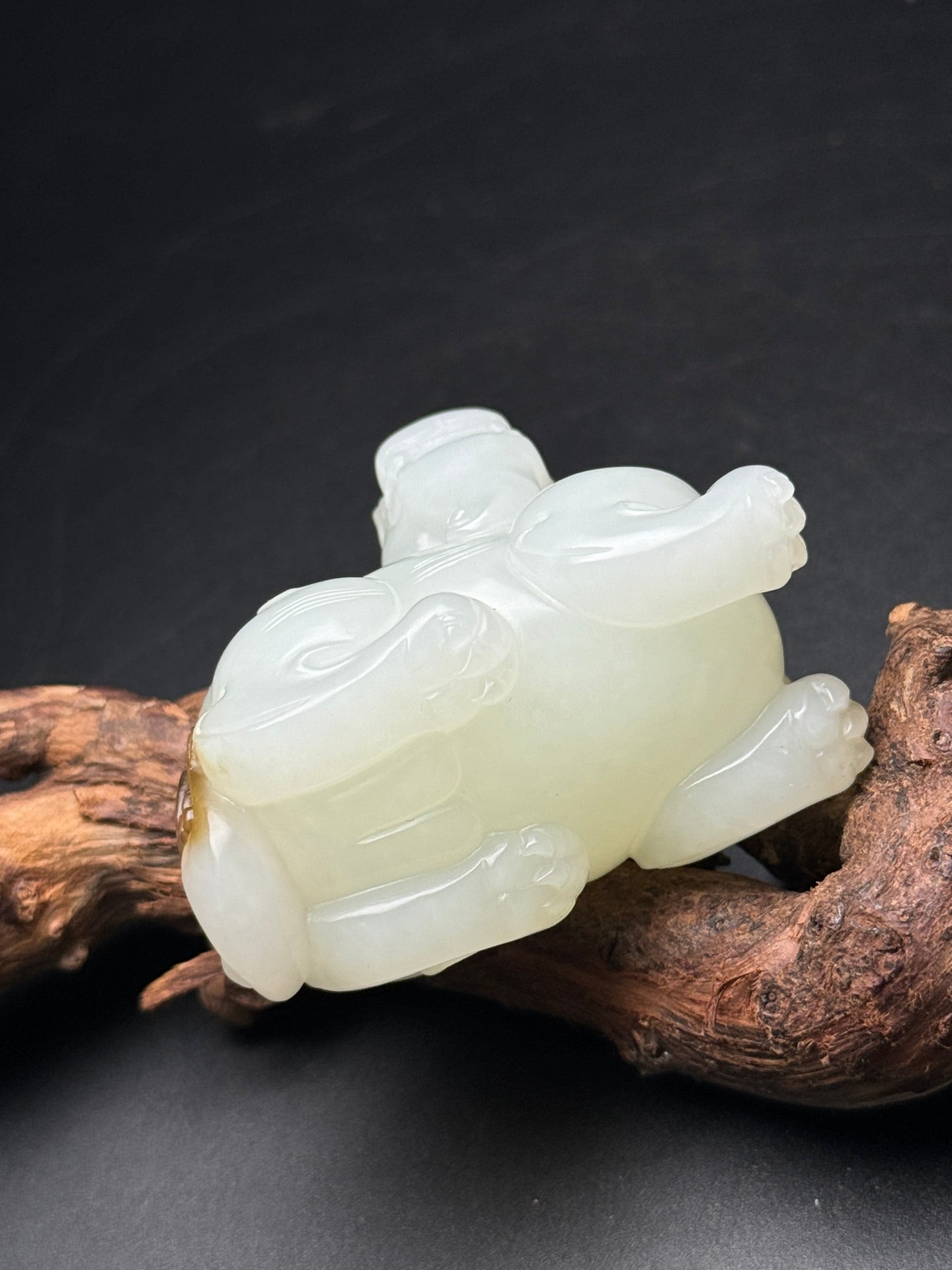 A0388 Chinese Natural Hetian Jade Carved Fortune Pixiu Statue