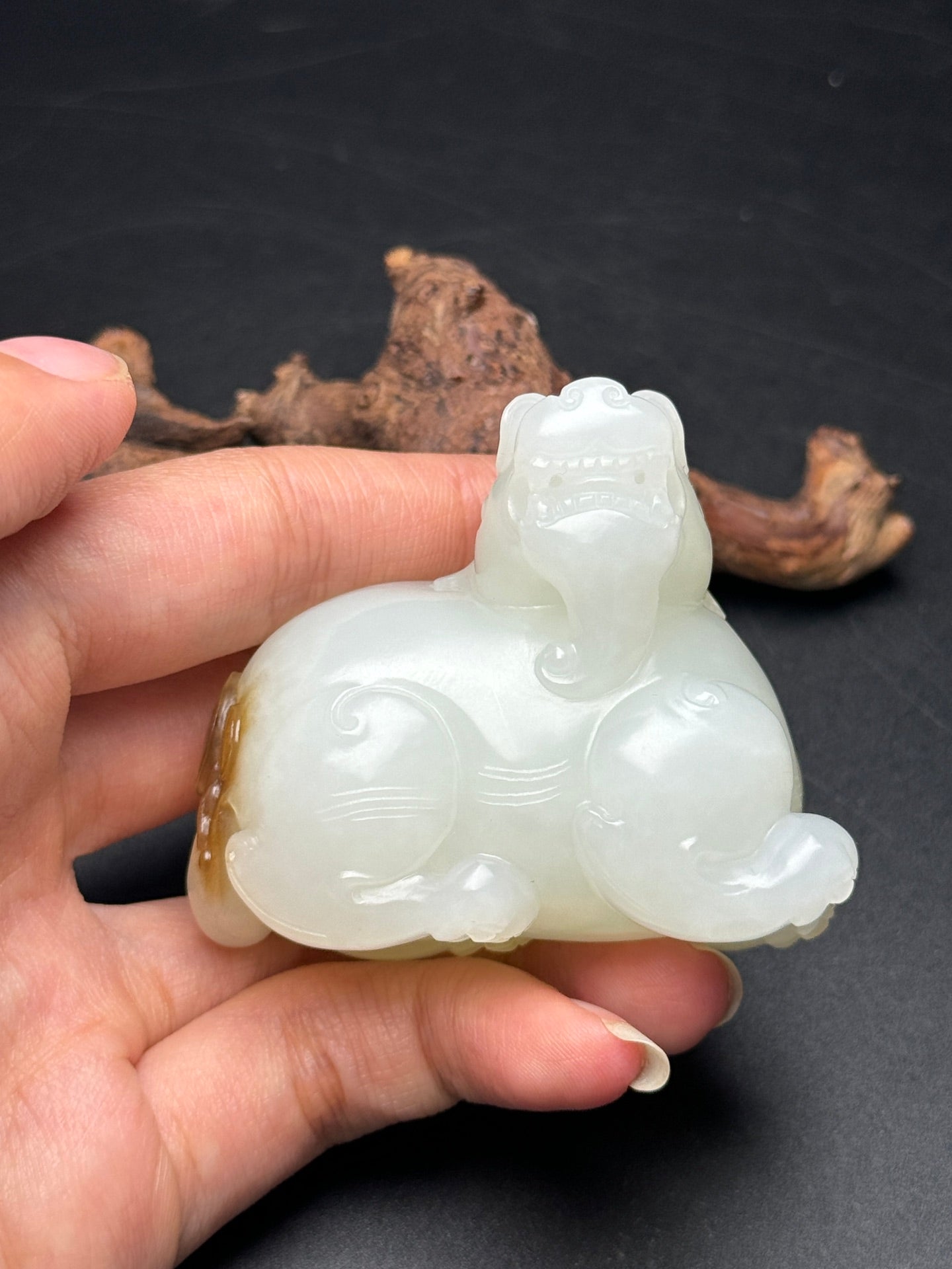 A0388 Chinese Natural Hetian Jade Carved Fortune Pixiu Statue