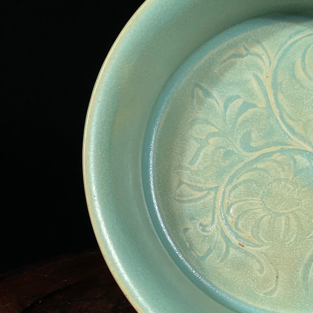 A0391 Chinese Blue Glaze Low Relief Flower Design Porcelain Brush Washer