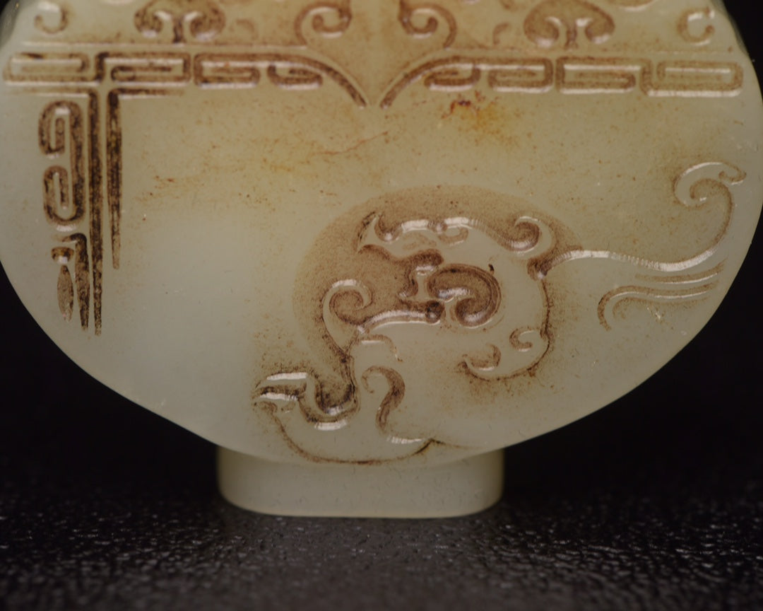 A0397 Old Chinese Hetian Jade Low Relief Chi Dragon Snuff Bottle