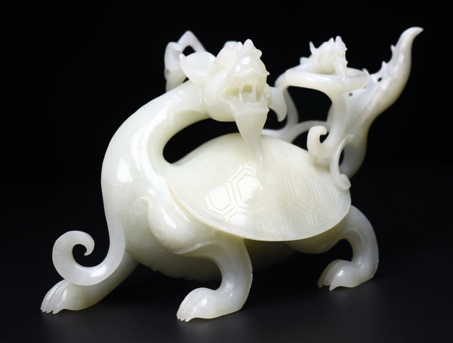 A0411 High Quality Chinese White Hetian Jade Carved Dragon Turtle Statue