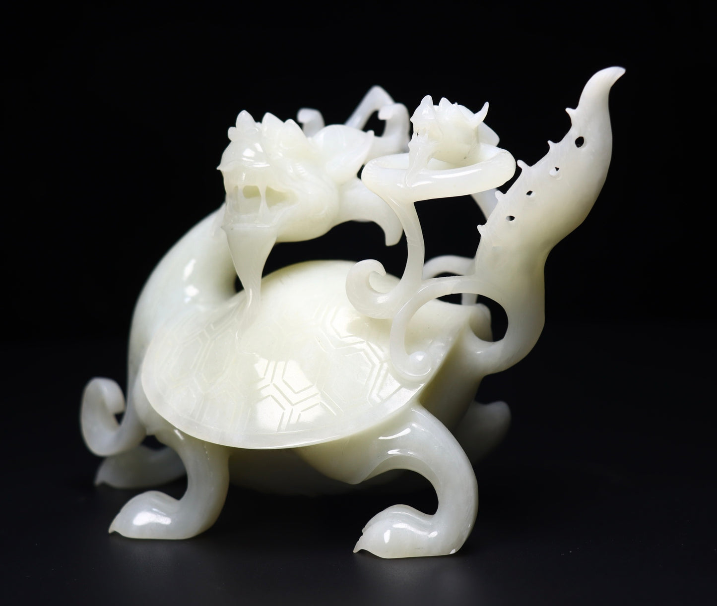 A0411 High Quality Chinese White Hetian Jade Carved Dragon Turtle Statue