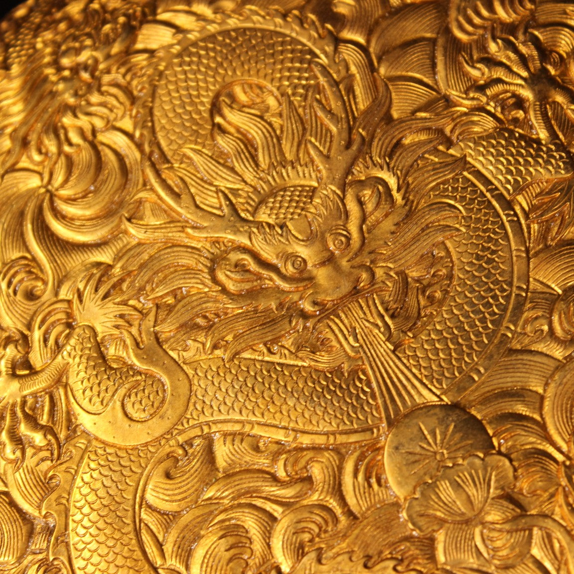 A0421 Vintage Chinese Gilt Gold Copper Low Relief Fortune Dragon Design Jewellery Box