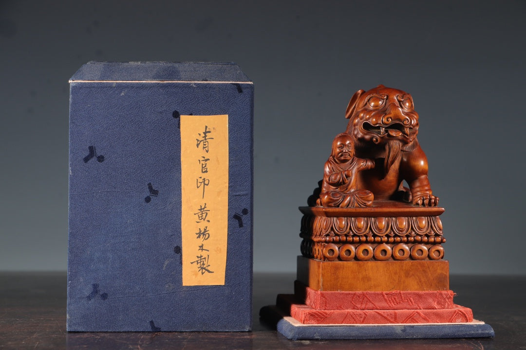 A0431 Old Chinese Boxwood Wood Carved Fortune Lion & Figure Seal w Box