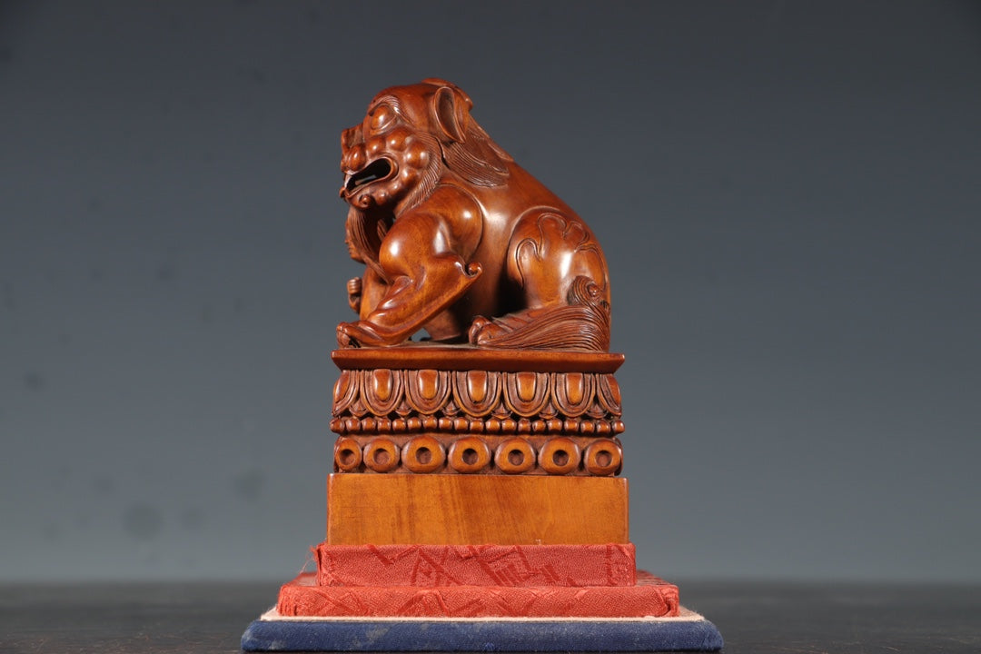 A0431 Old Chinese Boxwood Wood Carved Fortune Lion & Figure Seal w Box