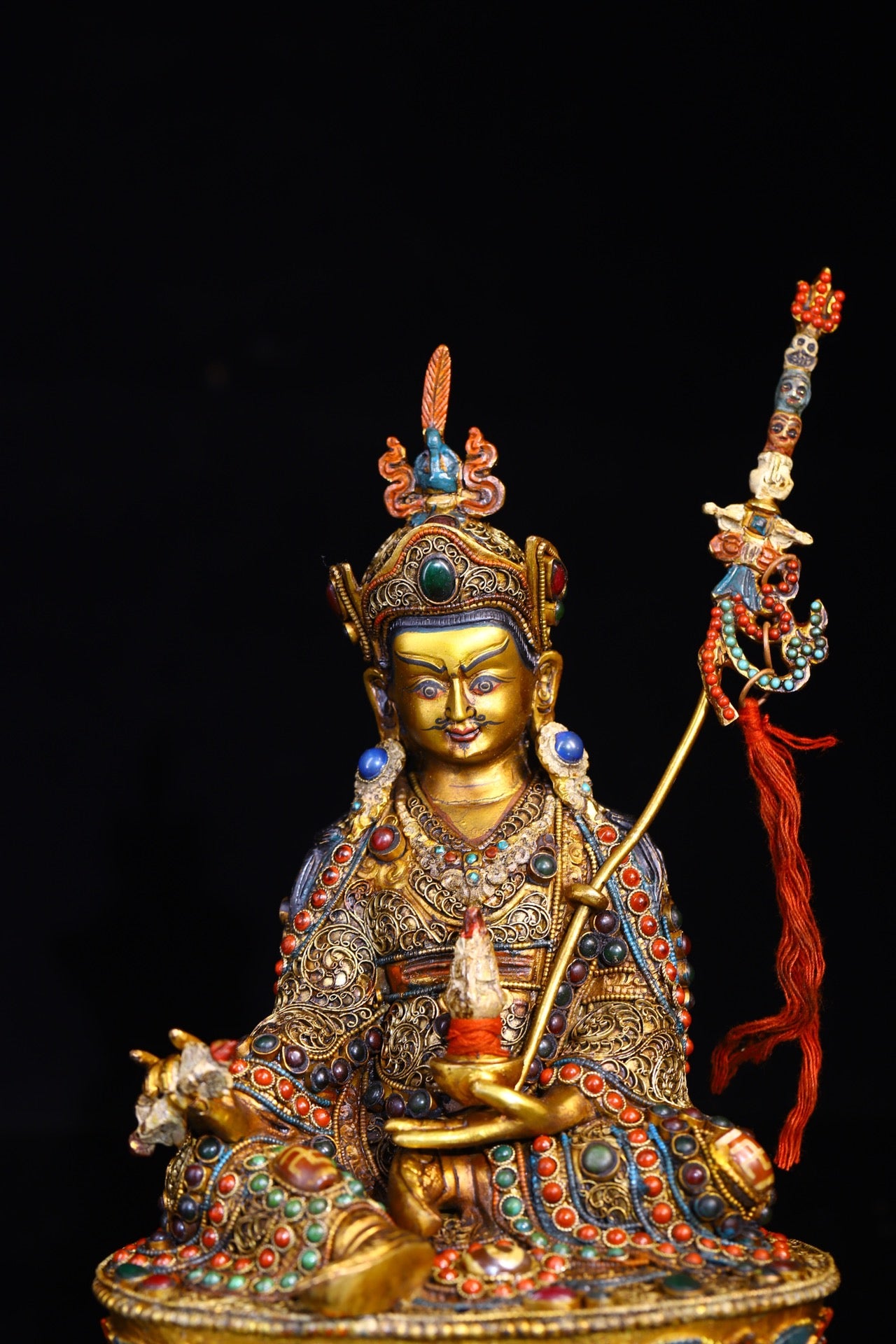 A0437 OId Tibetan Buddhism Gilt Gold Silver Inlay DZI Agate & Gem Guru Rinpoche Statue