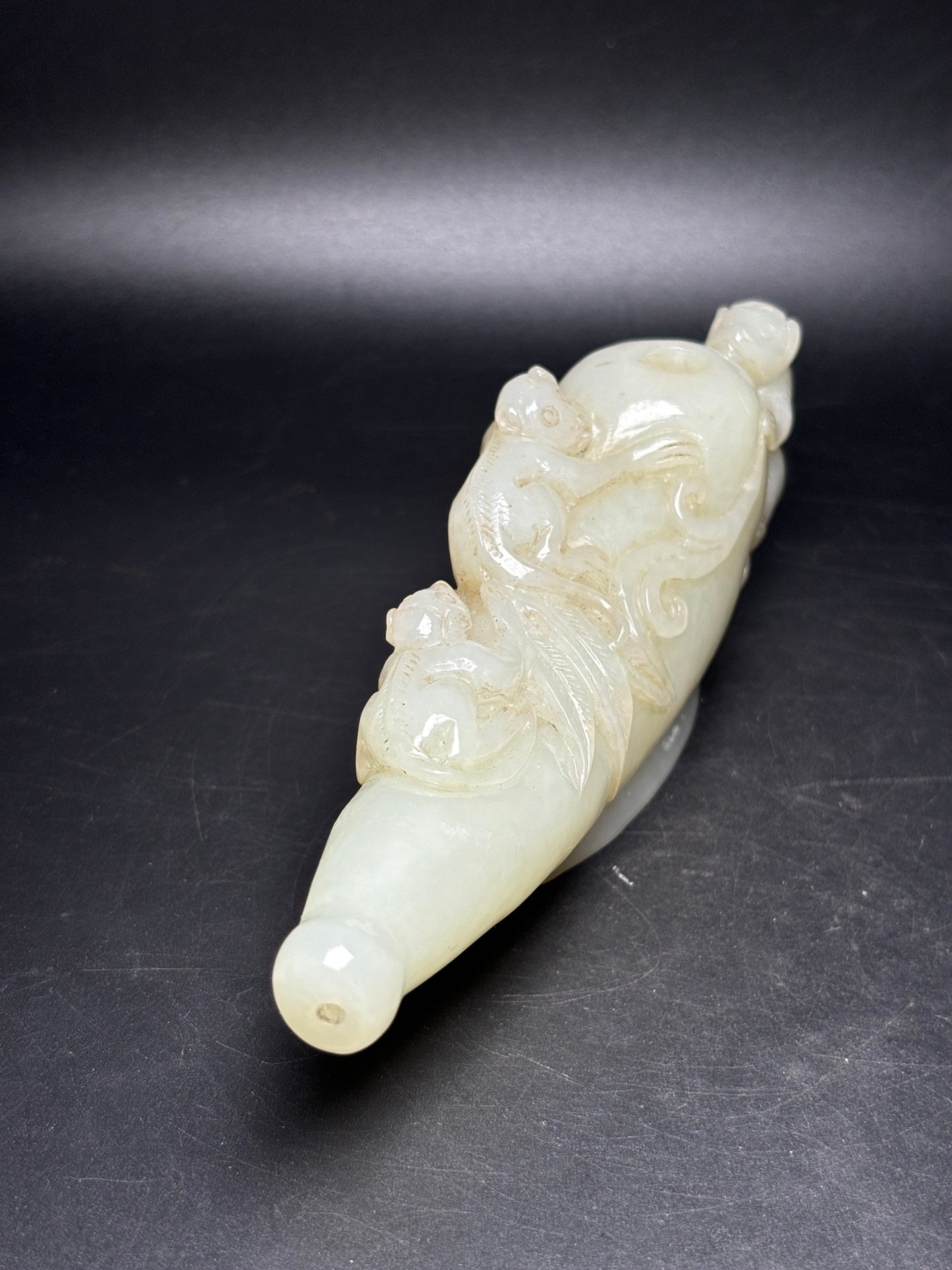 A0440 Old Chinese Hetian Jade Carved Monkey Cigarette Holder