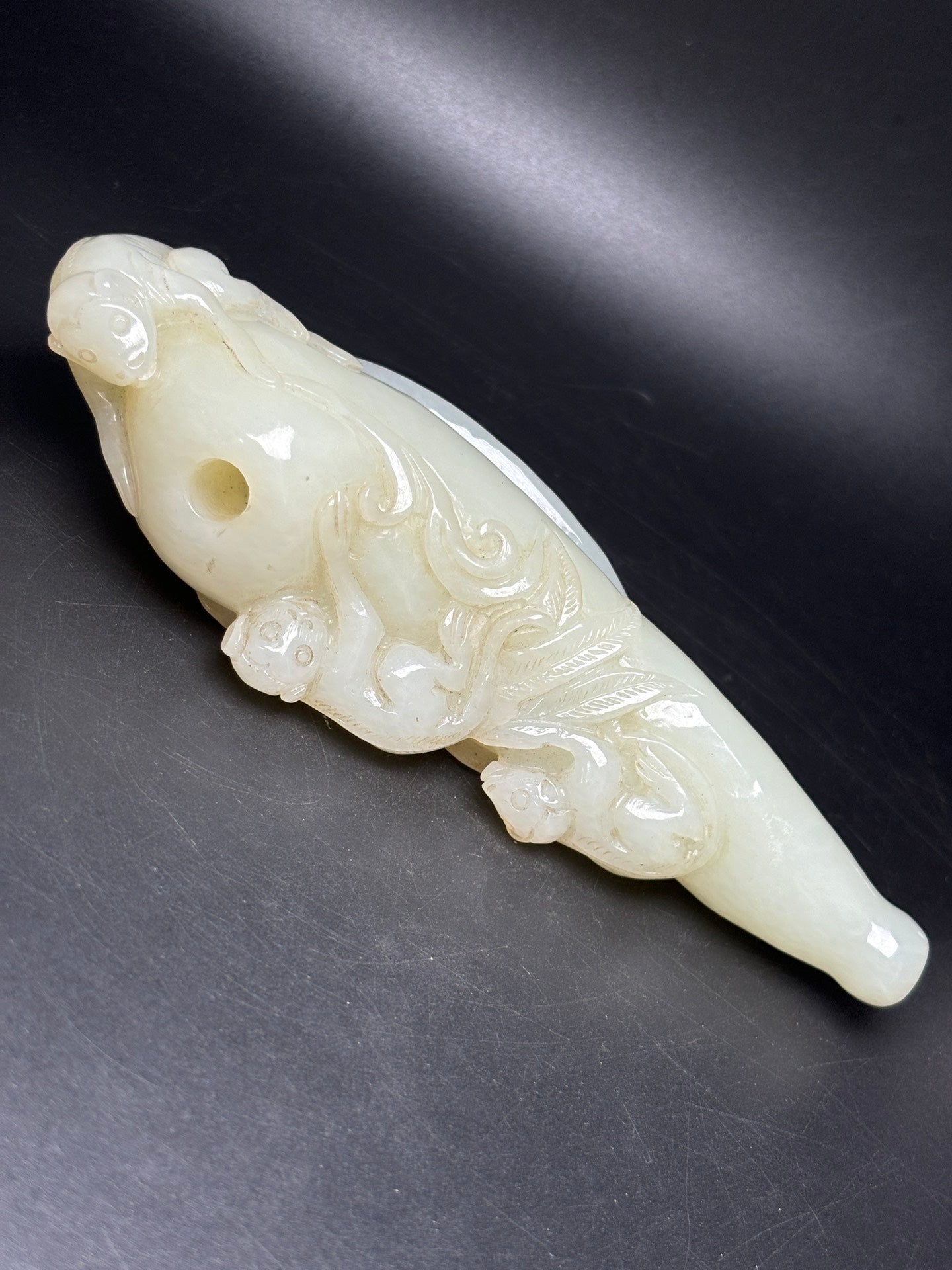 A0440 Old Chinese Hetian Jade Carved Monkey Cigarette Holder