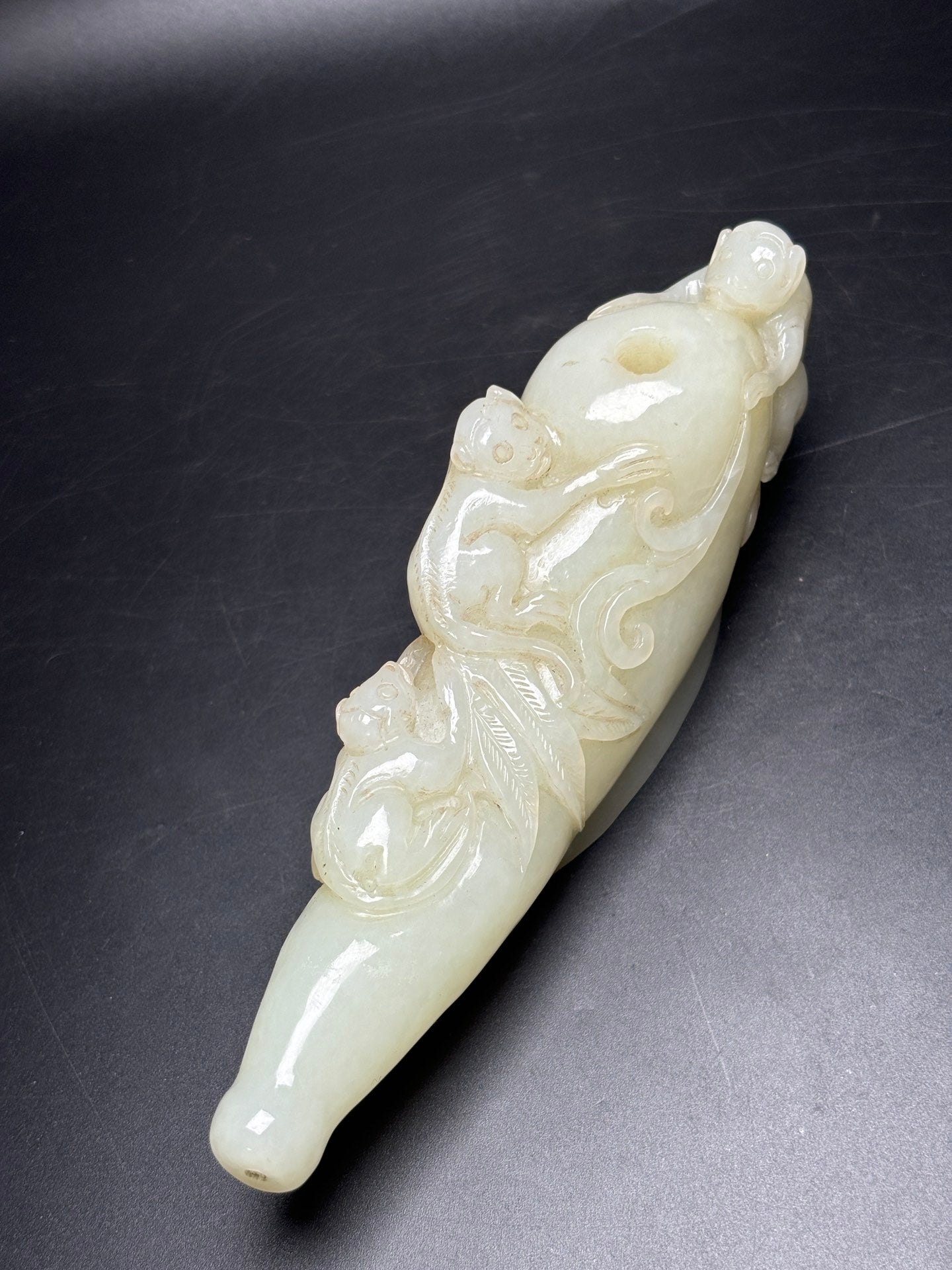 A0440 Old Chinese Hetian Jade Carved Monkey Cigarette Holder