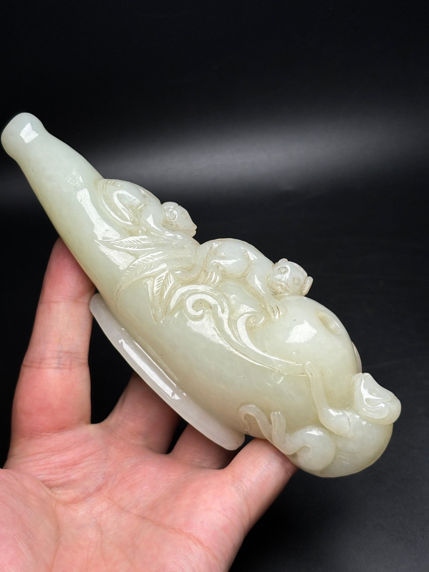 A0440 Old Chinese Hetian Jade Carved Monkey Cigarette Holder