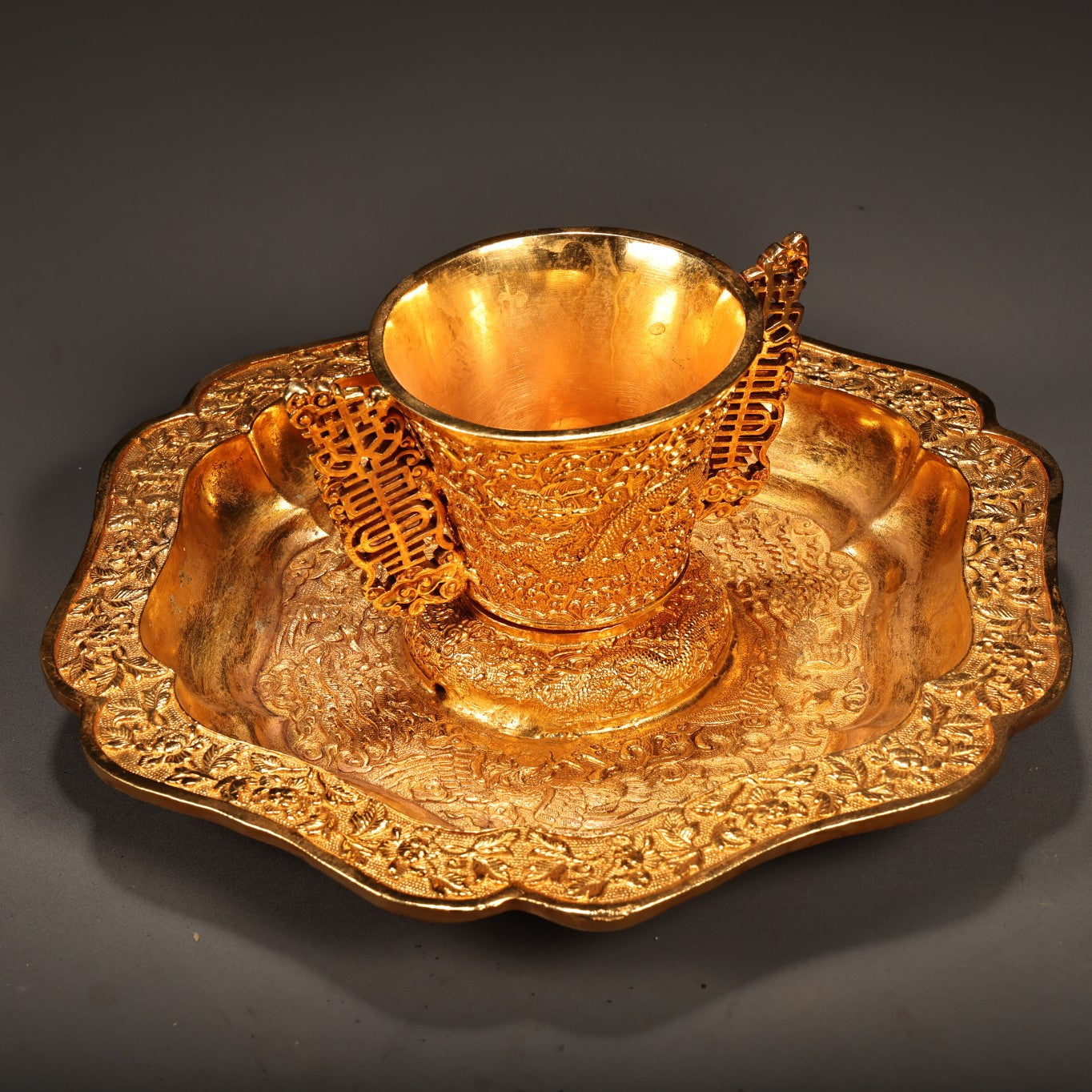 A0452 Vintage Chinese Gilt Gold Copper Low Relief Dragon Design Double Ears Wine Cup w Saucer