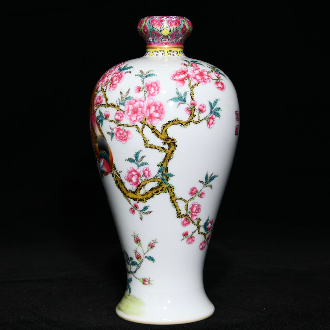 A0556 A Pair Chinese Gilt Edge Famille Rose Flowers Bird Design Porcelain Vase