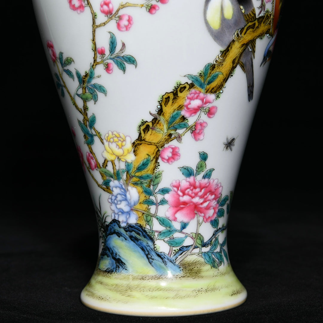A0556 A Pair Chinese Gilt Edge Famille Rose Flowers Bird Design Porcelain Vase