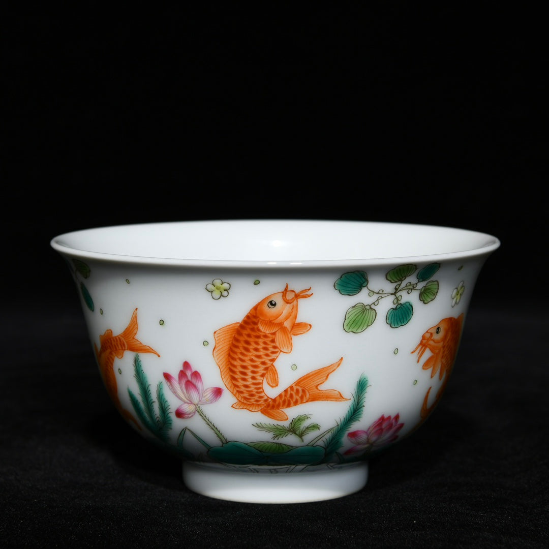 A0570 A Pair Chinese Famille Rose Enamel Carp & Lotus Flower & Lotus Leaf Design Porcelain Teabowl w Saucer