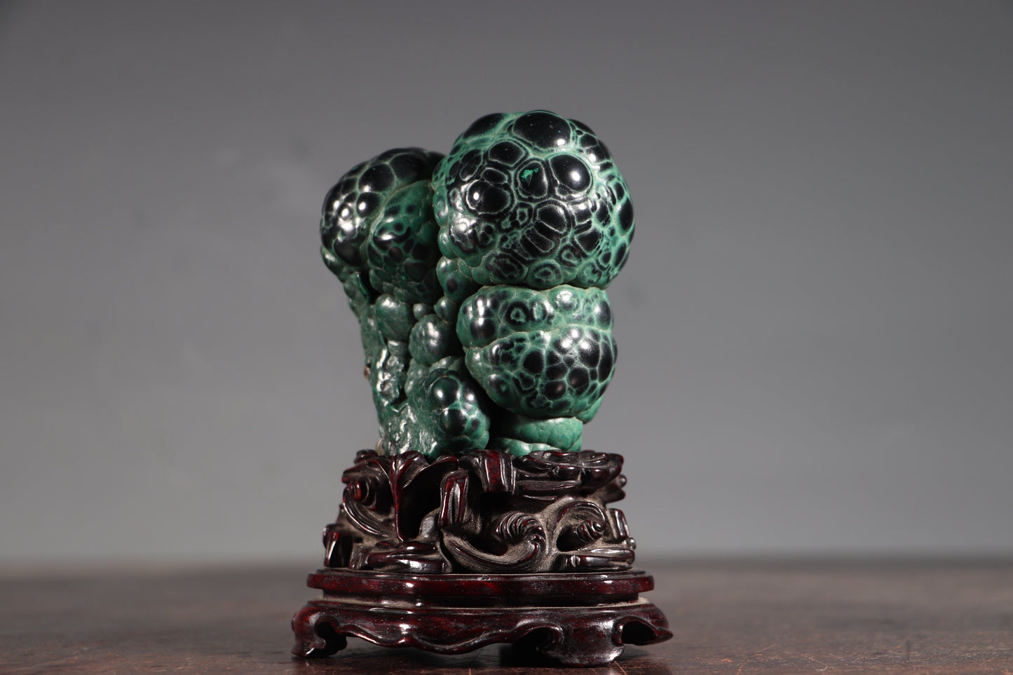 A0572 Vintage Malachite Original Stone Statue