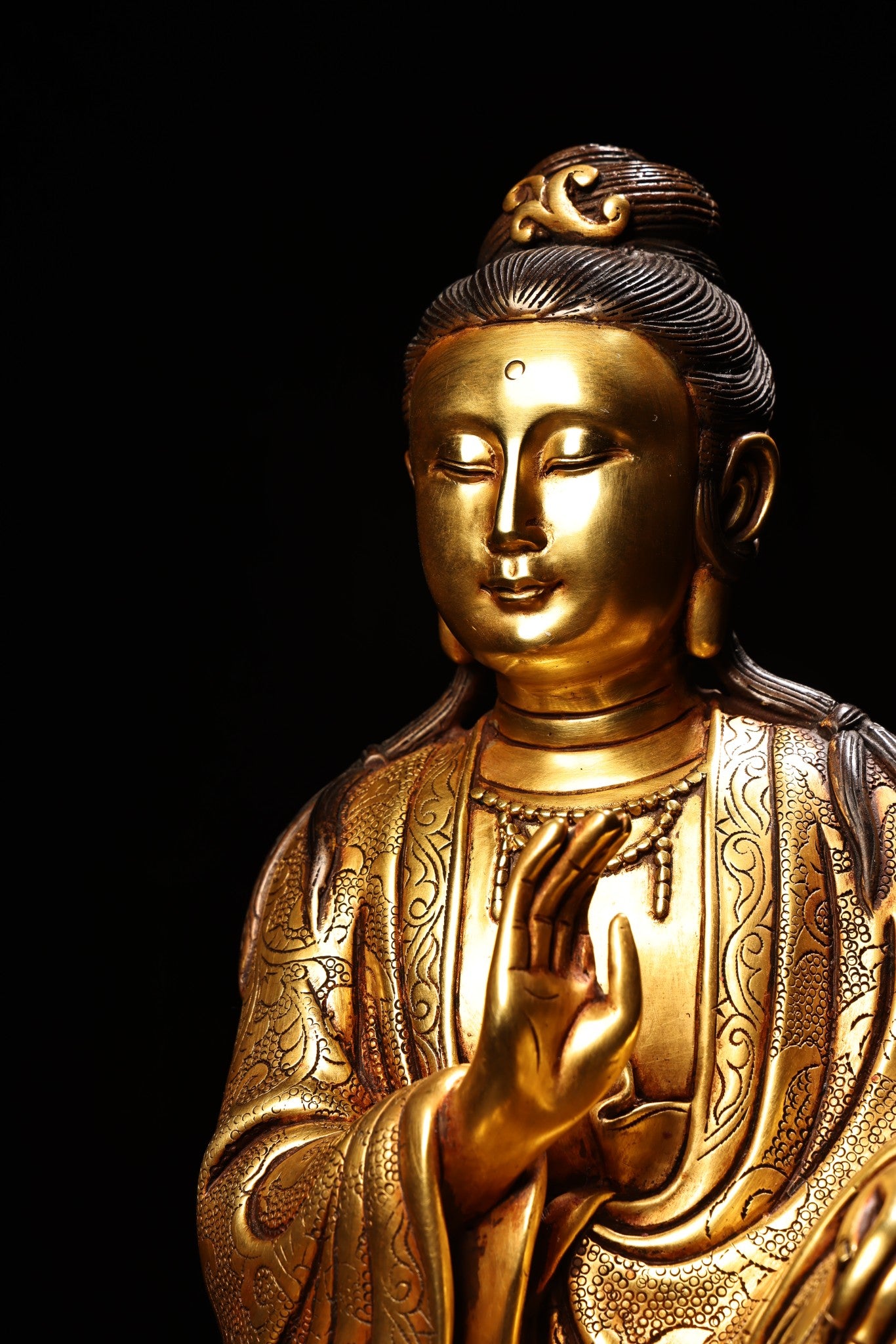 A0589 Tibetan Buddhism Gilt Gold Copper Kwan-yin Statue