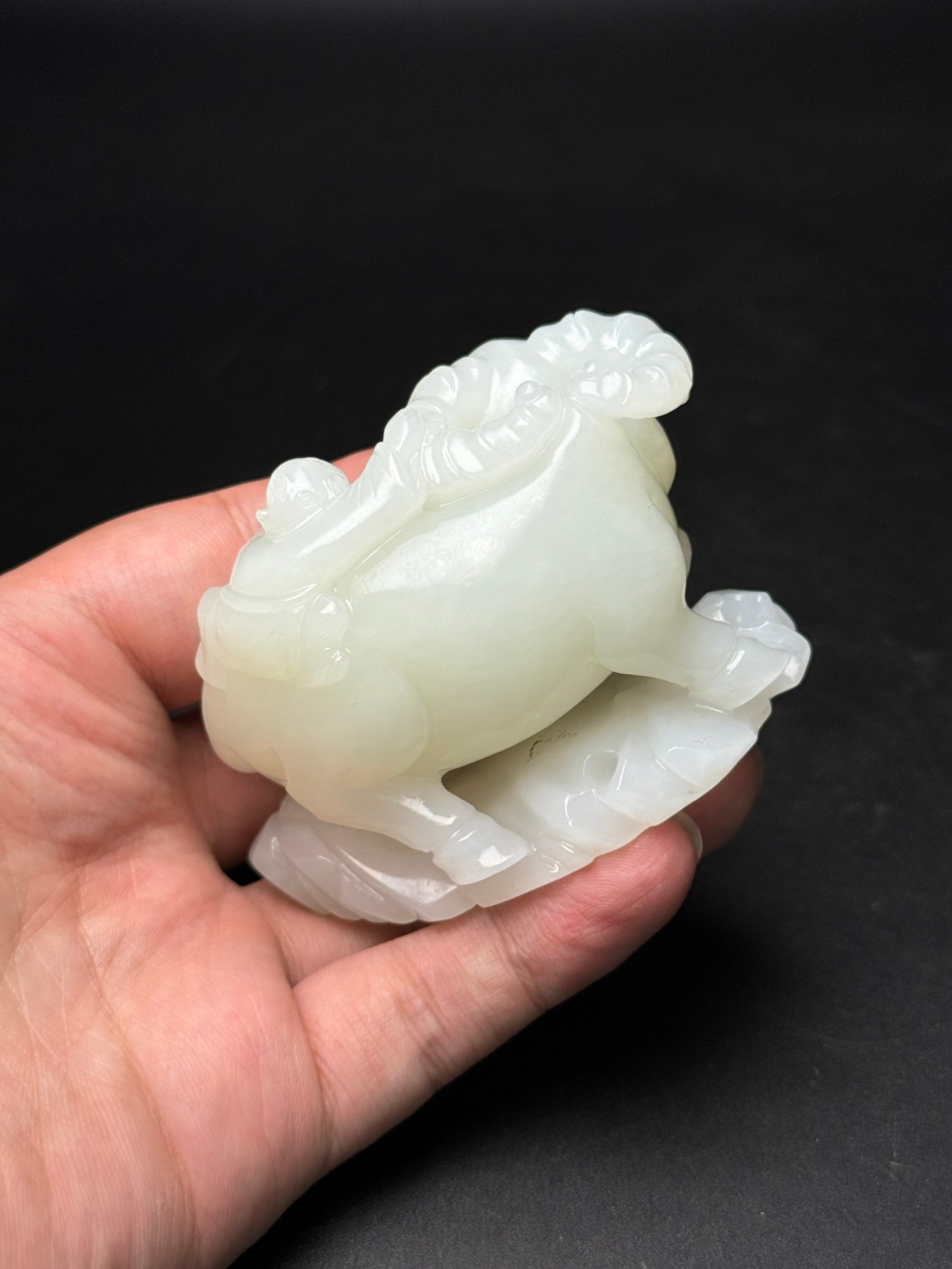 A0602 Superb Chinese White Hetian Jade Carved Ox & Kid Statue