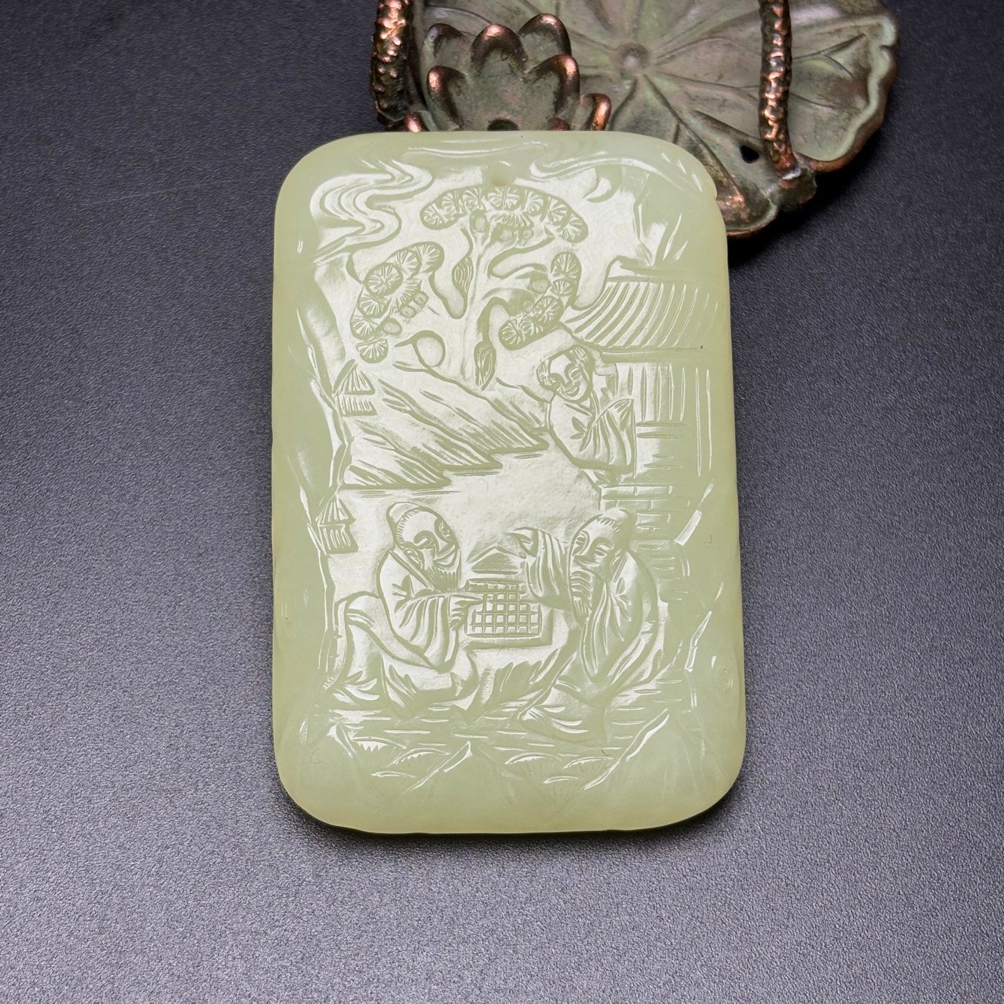 A0609 Chinese Natural Hetian Jade Low Relief Playing Chess Old Men Pendant