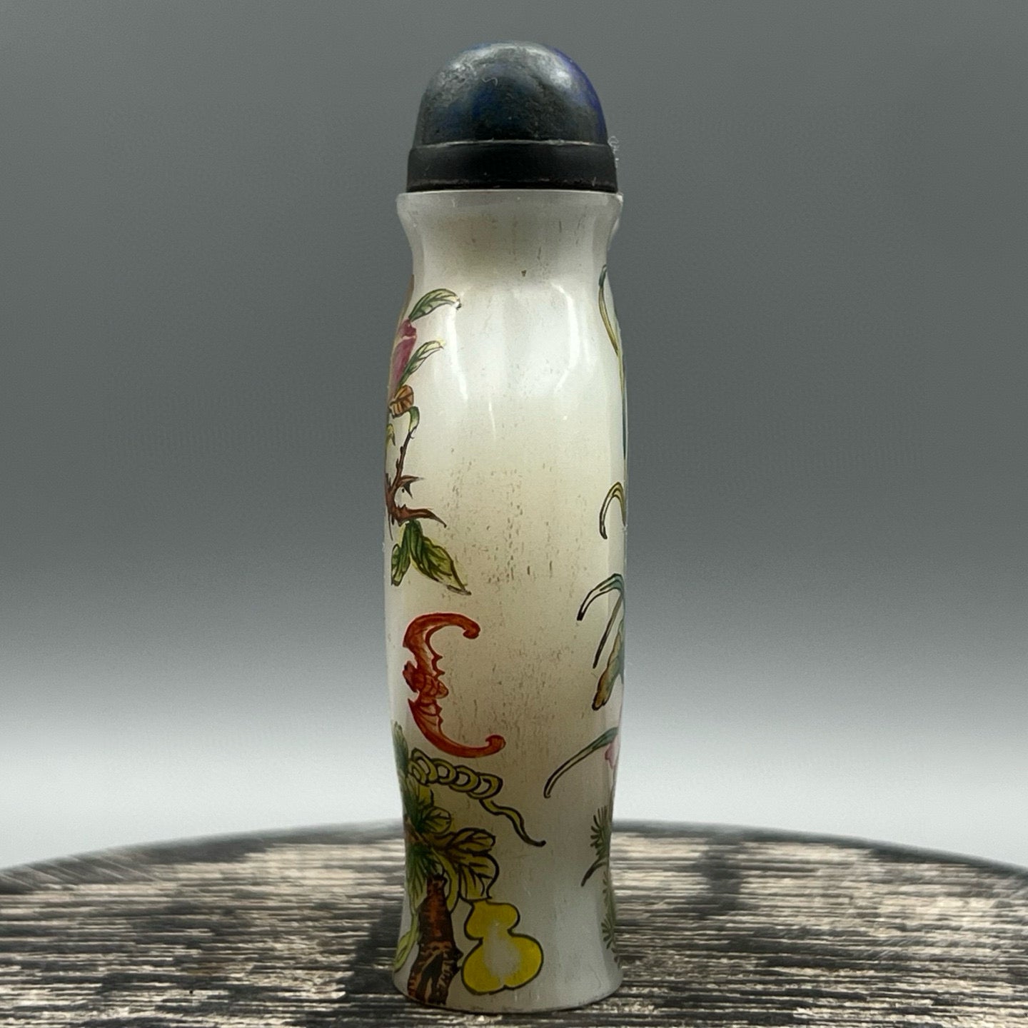 A0617 Chinese Peking Glass Colored Drawing Peach & Gourd Design Conjoined Snuff Bottle