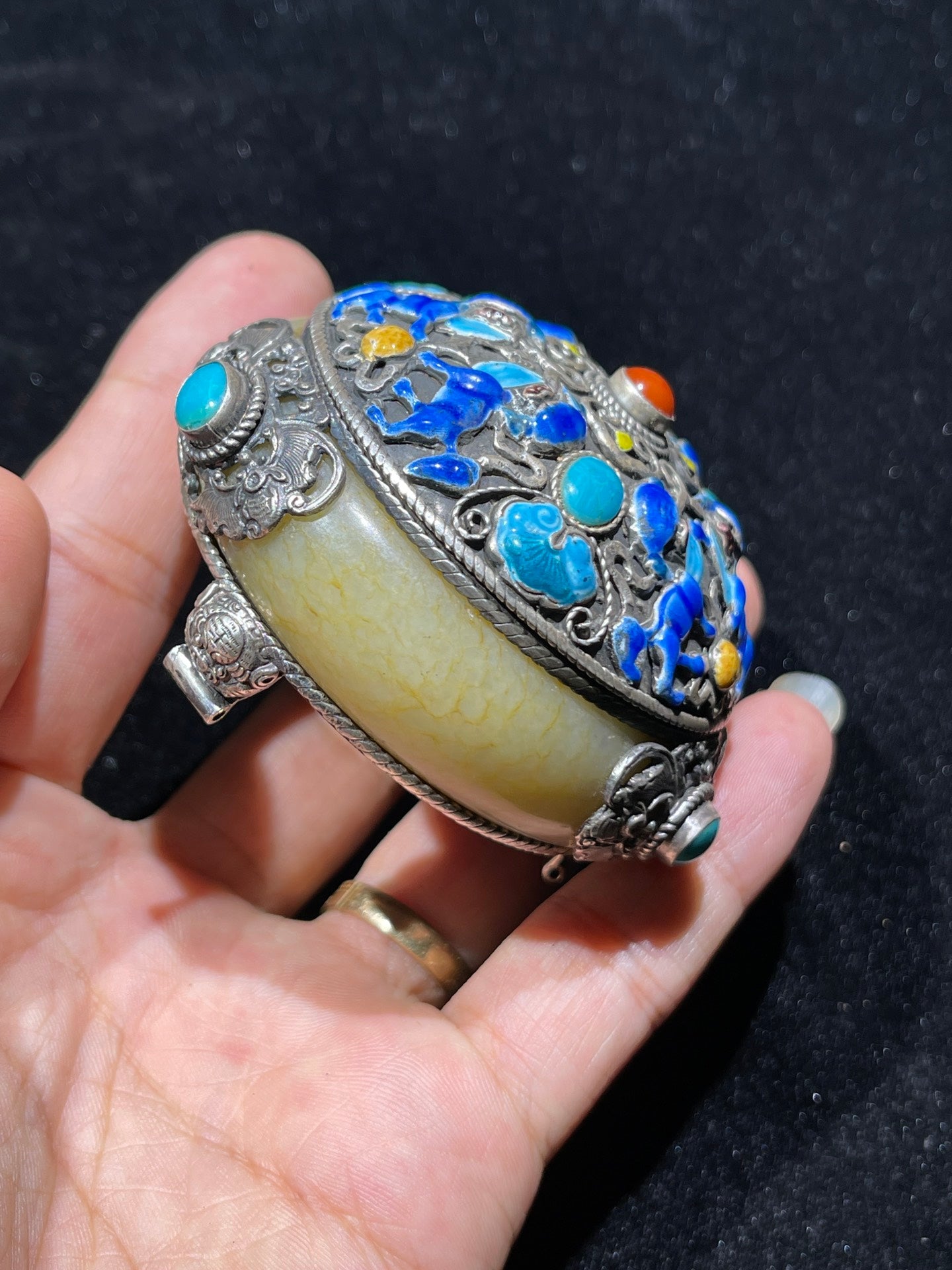 A0639 Vintage Pure Silver Inlay Hetian Jade & Gem Rouge Box