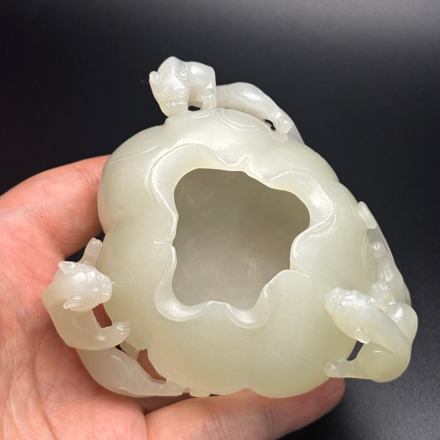 A0649 Superb Chinese White Hetian Jade Carved High Relief Chi Dragon Brush Washer