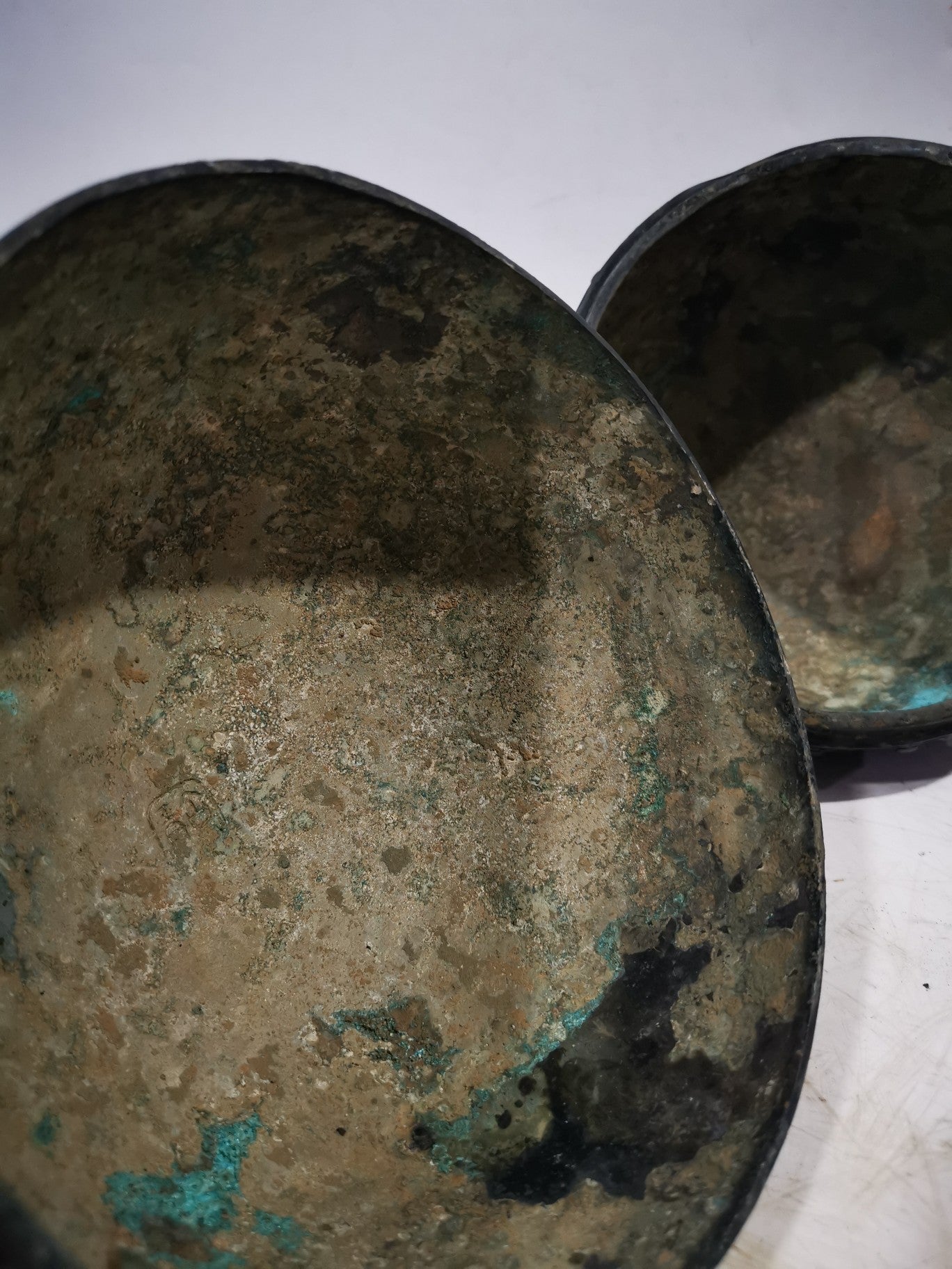 A0681 Vintage Chinese Bronze Beast Face Bronze Gui Vessels