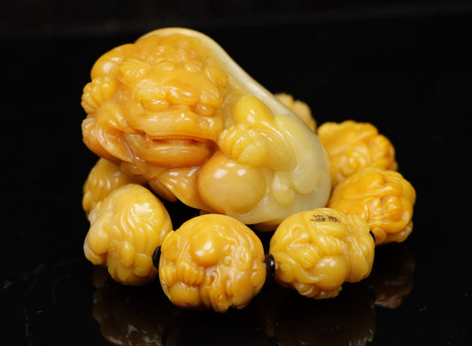 A0737 Superb Chinese Shoushan Tianhuang Stone Carved Fortune Lion Statue w Beads Bracelet