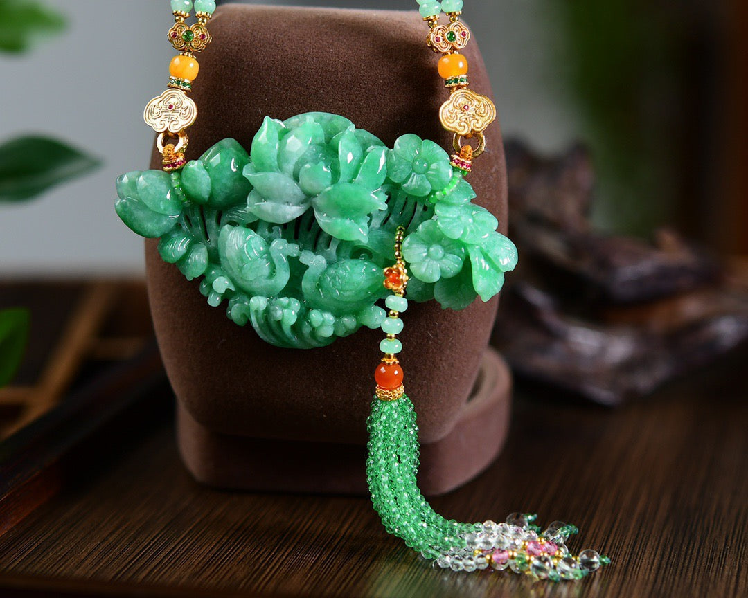 A0766 Exquisite Jadeite Carved Mandarin Ducks & Lotus Flower Pendant w Beeswax & Tourmaline Beads Necklace