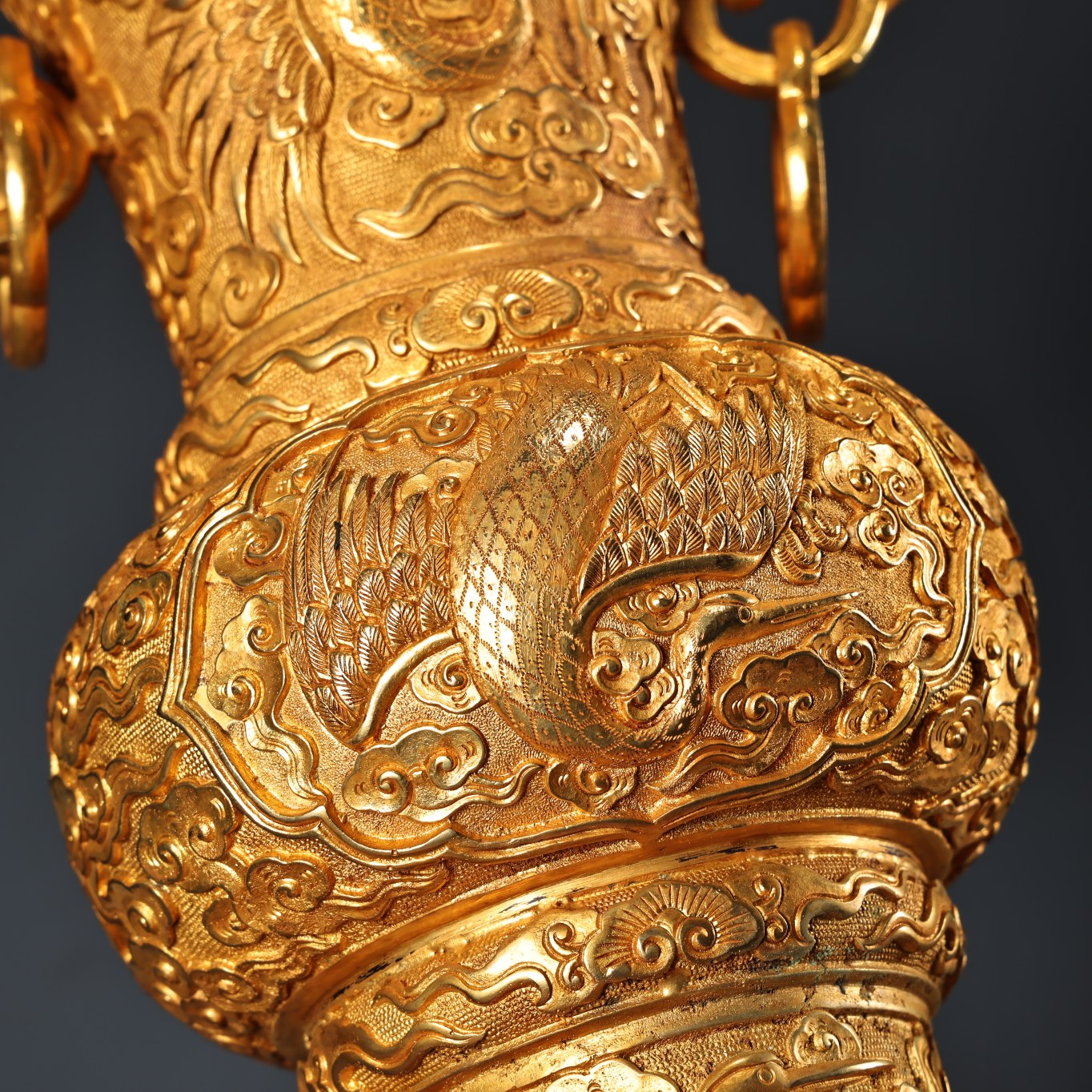 A0772 Vintage Chinese Gilt Gold Copper Low Relief Crane Design Vase